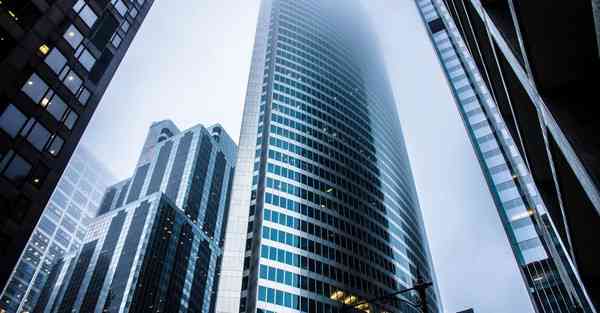 专业制作广告伞_专业制作广告标识牌